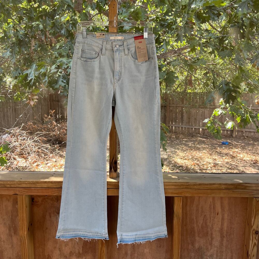 Levi’s Women's 726 High Rise Flare Jeans Light Wash Size 29/30. NEW!